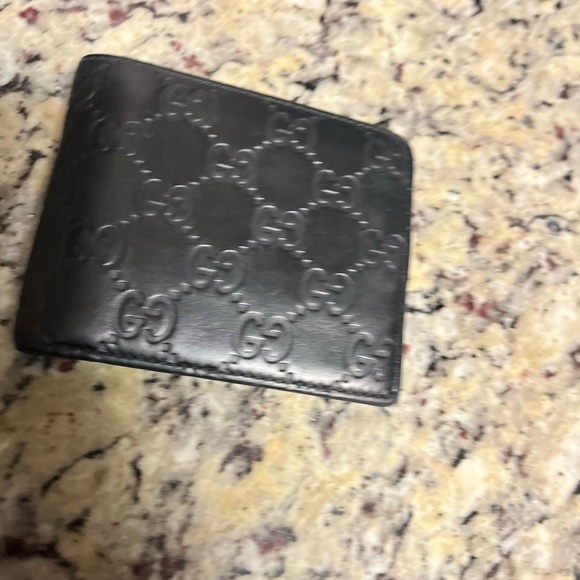 Men's Authentic Gucci Foldable Wallet - Picture 2 of 7